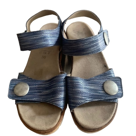 Volks Walker Blue/Silver Velcro Sandal - Picture 11 of 12